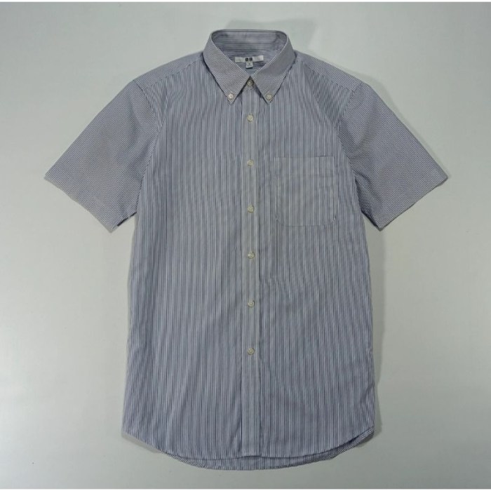 Uniqlo men's dress shirt